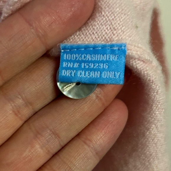 J McLaughlin Pink Cashmere Cardigan - Picture 4 of 6